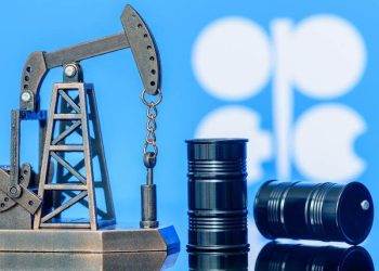 Giá Dầu Ít Thay Đổi Khi Thị Trường Trông Chờ Vào Cuộc Họp Của OPEC+