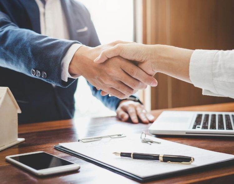 Tìm Hiểu Về Hợp Đồng Quyền Chọn Trên Thị Trường Giao Dịch Hàng Hóa