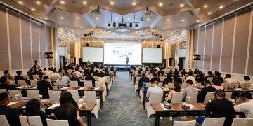 Phát Triển Thị Trường Giao Dịch Kim Loại Liên Thông Với Thế Giới