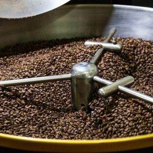 Giá Cà Phê Đóng Cửa Hỗn Loạn Do Lo Ngại Về Thời Tiết Hỗ Trợ Giá