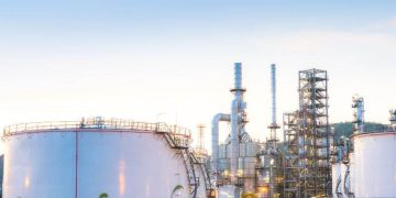 Dầu Trượt Dốc Do Lo Ngại Tăng Trưởng Của Mỹ