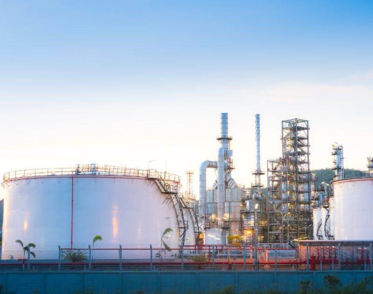 Dầu Trượt Dốc Do Lo Ngại Tăng Trưởng Của Mỹ