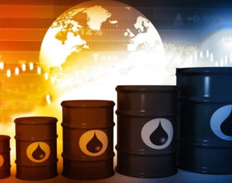 Dầu Thô Giảm Nhẹ Do Sức Mạnh Của Đồng USD Và Nguồn Cung Dầu Dồi Dào Của Mỹ