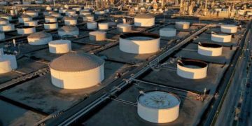 Giá Dầu Giảm Nhẹ Do Lo Ngại Về Triển Vọng Nhu Cầu