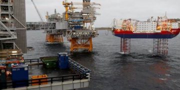 Các Quỹ Dầu Mỏ Giảm Bớt Xu Hướng Giảm Giá Sau Khi OPEC+ Trấn An Thị Trường