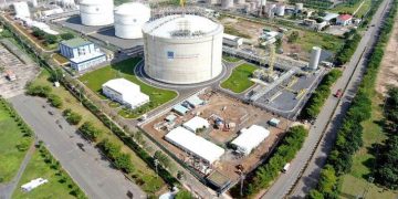 Giá Dầu Tăng Hơn 1% Do Căng Thẳng Leo Thang Ở Châu Âu Và Trung Đông