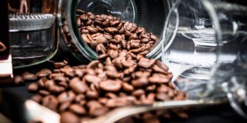 Giá Cà Phê Tăng Cao Hơn Do Thời Tiết Khô Hạn Ở Brazil Và Việt Nam