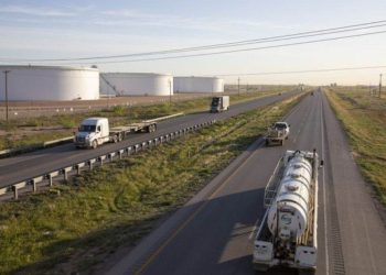 Giá Dầu Thô Đang Trên Đà Tăng Giá Cả Tuần Do Nhu Cầu Nhiên Liệu Tăng Và Lượng Dự Trữ Giảm