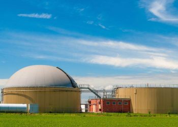 Giá Dầu Giảm Hơn 1% Sau Khi Thoát Khỏi Thiệt Hại Nghiêm Trọng Từ Bão Beryl