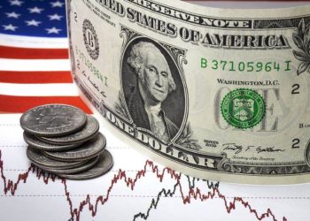 Sự Suy Yếu Của Đồng USD Và Nguồn Cung Dầu Thô Hạn Chế Của Mỹ Đẩy Giá Dầu Lên Cao