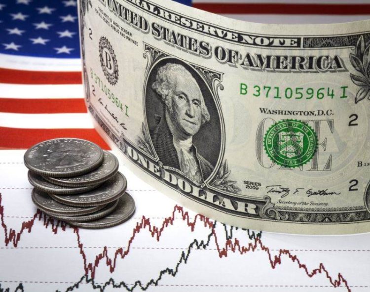 Sự Suy Yếu Của Đồng USD Và Nguồn Cung Dầu Thô Hạn Chế Của Mỹ Đẩy Giá Dầu Lên Cao