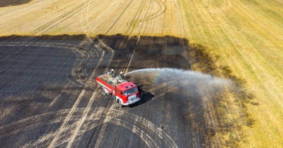 Gần 4 Ha Cánh Đồng Lúa Mì Bị Đốt Cháy Ở Tỉnh Zaporizhzhia, Ukraine Do Quân Đội Nga Pháo Kích