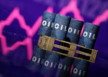 Giá Dầu Thô Tăng Do Lượng Tồn Kho Dầu Thô Của Mỹ Giảm Mạnh Hơn Dự Kiến