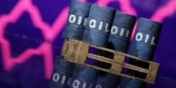 Giá Dầu Thô Tăng Do Lượng Tồn Kho Dầu Thô Của Mỹ Giảm Mạnh Hơn Dự Kiến