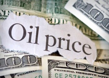 Giá Dầu Thô Giảm Nhẹ Do Đồng Usd Mạnh Lên Và Chứng Khoán Suy Yếu