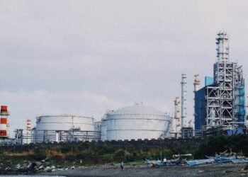 Giá Xăng Dầu Hôm Nay Phục Hồi Sau Khi Xuống Đáy Một Tháng