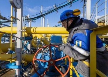 Đồng Canada Tiếp Tục Chuỗi Giảm Giá Khi Giá Dầu Trượt Giảm