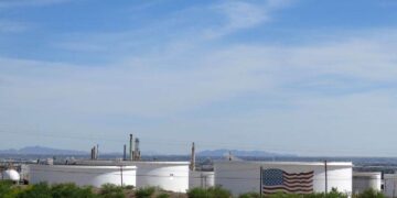 Giá Dầu Thô Được Hỗ Trợ Bởi Báo Cáo GDP Tích Cực Của Mỹ