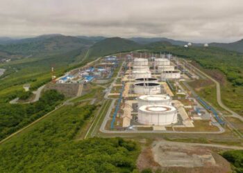 Giá Dầu Giảm Nhẹ Do Rủi Ro Địa Chính Trị Giảm Bớt, Nhu Cầu Yếu Của Trung Quốc