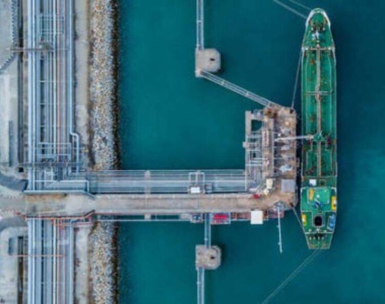 Saudi Arabia Giảm Giá Dầu Tháng 10