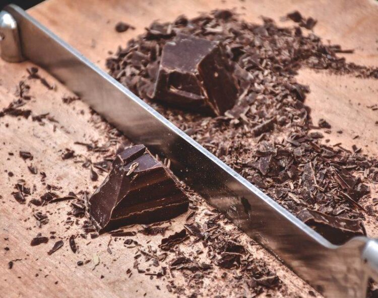 Giá Cacao Giảm Khi Ghana Tăng Giá Mua Từ Nông Dân