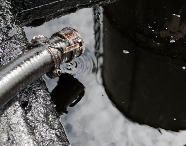 Giá Dầu Ổn Định Nhờ Giảm Dự Trữ Dầu Thô Mỹ Và Hoãn Tăng Sản Lượng Opec+