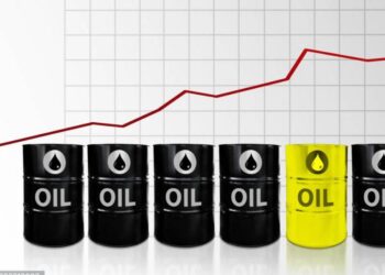 Giá dầu tăng nhẹ do lo ngại nguồn cung và động thái cắt giảm lãi suất của Mỹ