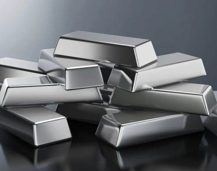 Giá Bạc Giảm Trước Bài Phát Biểu Của Chủ Tịch Fed Powell