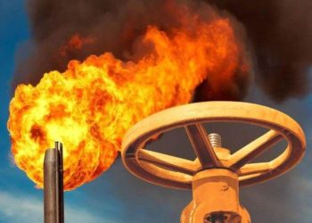 Giá Khí Đốt Tự Nhiên Giảm Do Bão Milton Đe Dọa Nhu Cầu Điện