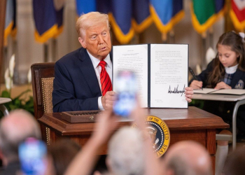 Gần 1.000 nhà kinh tế thế giới phản đối chính sách thuế quan của Mỹ