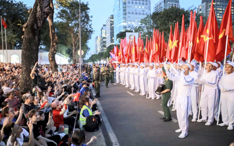 Thủ tướng yêu cầu tăng cường bảo đảm an ninh trật tự dịp lễ 30/4 và 1/5