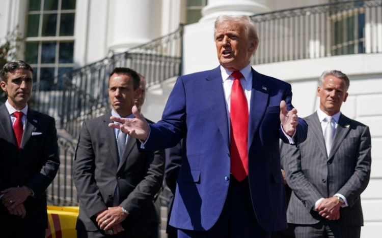 Trump không gia hạn thuế 90 ngày: Tín hiệu cứng rắn từ Nhà Trắng