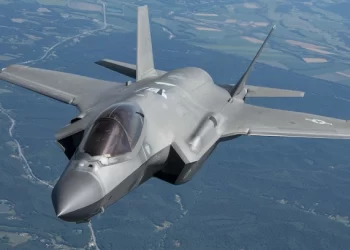 Arab Saudi chi 142 tỷ USD nhưng khó mua F-35 từ Mỹ. Tiêm kích F-35 Mỹ huấn luyện tại bang Ohio tháng 6/2024. Ảnh: USAF