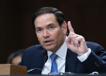 Ngoại trưởng Rubio: Mỹ sẽ từ chối visa quan chức nước ngoài vi phạm quyền tự do ngôn luận. Ngoại trưởng Mỹ Marco Rubio tại Washington ngày 25/4. Ảnh: AFP