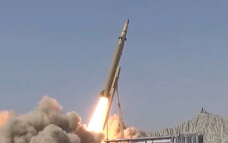 Ảnh min họa: Iran ra mắt tên lửa đạn đạo Qassem Basir: Thách thức THAAD và Patriot