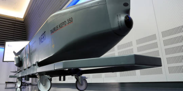 Nga chuẩn bị tấn công Đức nếu tên lửa Taurus được Ukraine sử dụng. Tên lửa hành trình Taurus KEPD 350 do Đức sản xuất. Ảnh: Getty Images.