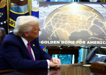 Triều Tiên chỉ trích dự án Vòm Vàng của Mỹ: “Nguy cơ biến vũ trụ thành chiến trường hạt nhân”. Tổng thống Mỹ Donald Trump thông báo về dự án Vòm Vàng tại Nhà Trắng ngày 20/5. Ảnh: Reuters