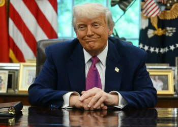 Trump yêu cầu sản xuất xe hơi tại Mỹ hoàn toàn trong năm tới