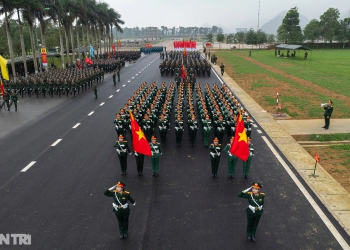 Chính phủ yêu cầu chuẩn bị diễu binh, duyệt binh dịp Quốc khánh 2/9. Các lực lượng của Bộ Quốc phòng tập luyện chuẩn bị cho lễ 30/4 (Ảnh: Mạnh Quân).