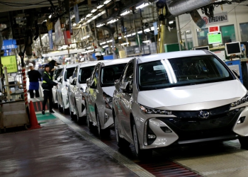 Đồng minh loay hoay tìm cách đạt thỏa thuận thuế với Mỹ. Bên trong một nhà máy của Toyota tại Nhật Bản. Ảnh: Reuters