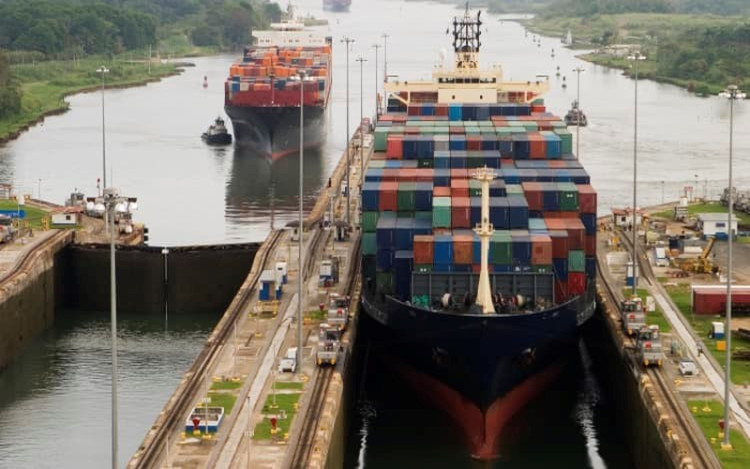 Tàu hàng từ Trung Quốc qua kênh đào Panama bị hủy hàng loạt: Nguy cơ từ căng thẳng Mỹ - Trung.