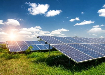 Ảnh minh họa: Mỹ sắp đánh thuế lên tới hơn 3.500% với tấm pin mặt trời từ 4 nước Đông Nam Á