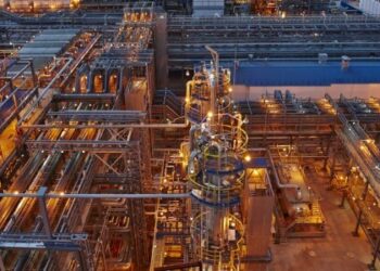 Các bên tham gia thị trường nhận định, giai đoạn chuyển tiếp giữa các vụ mùa, kết hợp với chi phí đầu vào tăng cao, sẽ hỗ trợ giá trong ngắn hạn, khi người mua tiếp tục đảm bảo nguồn hàng giao đến tháng 6.