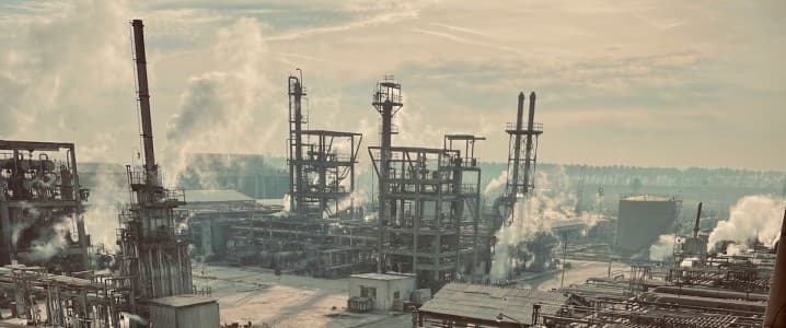 Iran đã tạm ngừng tất cả các hoạt động xuất khẩu hóa dầu để đảm bảo nguồn cung trong nước trong bối cảnh nguồn cung nội địa giảm sút sau các cuộc tấn công của Israel hồi đầu tháng này.