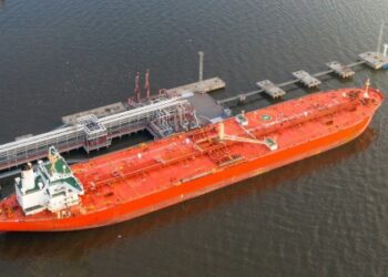 Theo Fatih Birol, giám đốc điều hành của Cơ quan Năng lượng Quốc tế (IEA), chiến tranh ở Trung Đông và cuộc khủng hoảng tại eo biển Hormuz có thể định hình lại bản đồ năng lượng toàn cầu khi điểm nghẽn dầu mỏ quan trọng nhất thế giới không còn được coi là tuyến đường đáng tin cậy để cung cấp dầu khí.