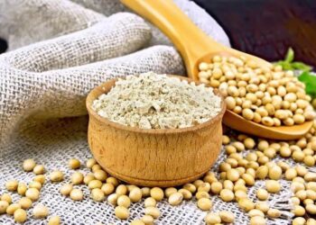 Trung tâm Phân tích Hàng hóa Quốc gia SunSirs của Trung Quốc báo cáo rằng việc theo dõi thị trường cho thấy lượng tồn kho khô dầu đậu nành tại Trung Quốc tiếp tục giảm. Một số nhà máy chế biến hạt dầu của Trung Quốc đã tạm thời đóng cửa để bảo trì, dẫn đến năng suất giảm đáng kể.