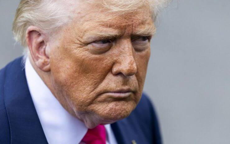 Nhà lãnh đạo Mỹ tuyên bố rằng hải quân Iran đã chịu tổn thất nặng nề trong chiến dịch này. Cụ thể, ông cho biết 158 tàu chiến Iran đã bị phá hủy, trong khi một số ít tàu cao tốc không bị nhắm mục tiêu vì chúng không được coi là mối đe dọa nghiêm trọng. Ông Trump nhấn mạnh rằng bất kỳ nỗ lực nào nhằm phá vỡ vòng phong tỏa sẽ bị đáp trả bằng hành động mạnh mẽ và ngay lập tức.