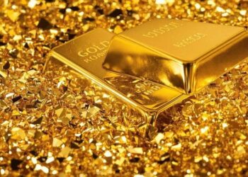 Giá vàng thế giới tiếp tục giảm trong phiên sáng ngày thứ Ba (5/5) khi căng thẳng Mỹ - Iran leo thang, thúc đẩy đồng USD tăng giá và làm gia tăng lo ngại lạm phát, qua đó củng cố kỳ vọng lãi suất sẽ duy trì ở mức cao trong thời gian dài.