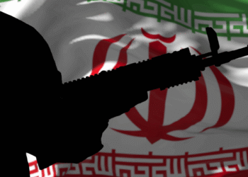 (PetroTimes) - Khi chiến sự ở Iran kéo dài, Trung Quốc tăng cường ảnh hưởng với các nước láng giềng thiếu nhiên liệu, vừa hỗ trợ giảm khan hiếm vừa thúc đẩy công nghệ năng lượng tái tạo của nước này.