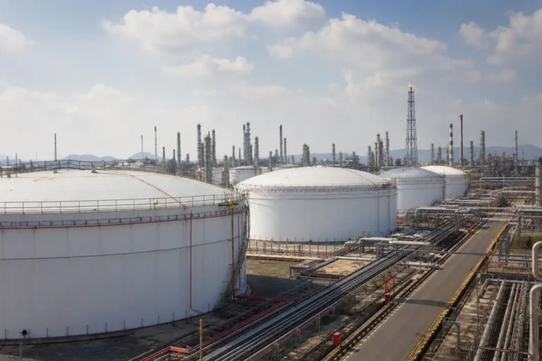 Illustration of Châu Âu đối mặt khủng hoảng diesel khi tồn kho giảm xuống đáy nhiều năm